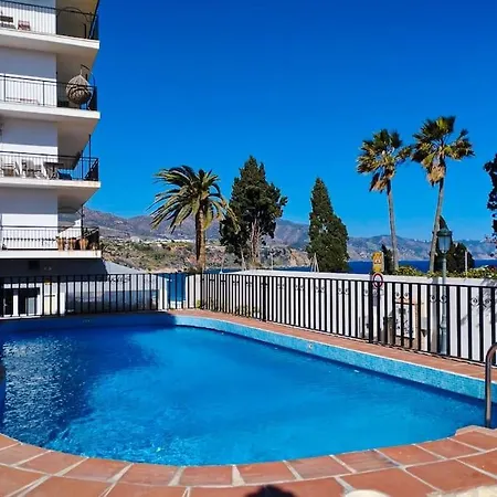Stunning With Sea Views At Calle Carabeo, Apartment Nerja