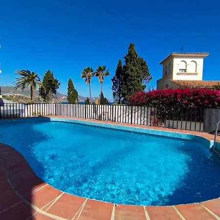 Apartment Stunning With Sea Views At Calle Carabeo, Nerja